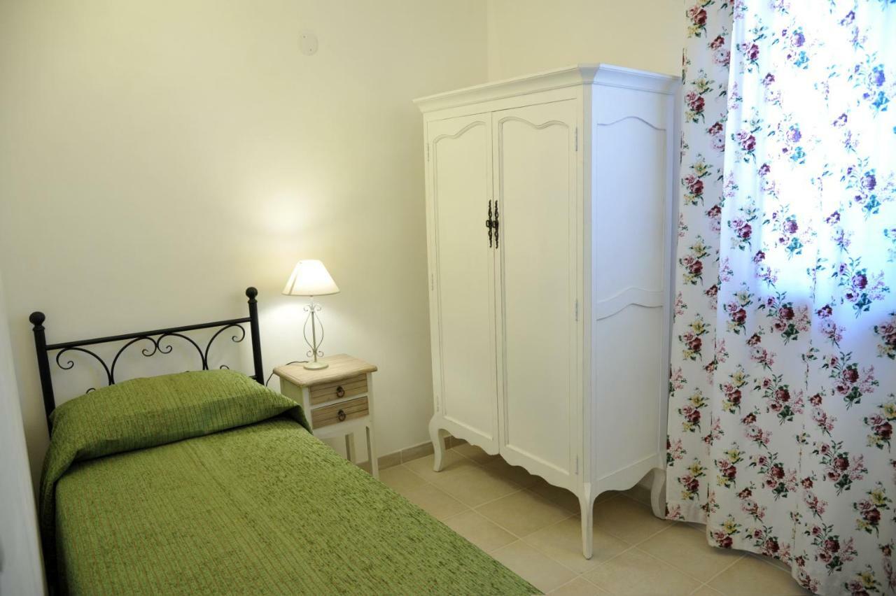 Trullo Delle Querce Suite Private Pool Мартина Франка Екстериор снимка